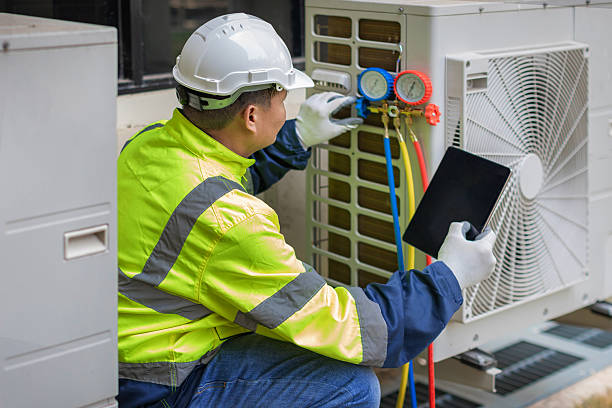 Professional Hvac Maintenance technician working in Wright, FL